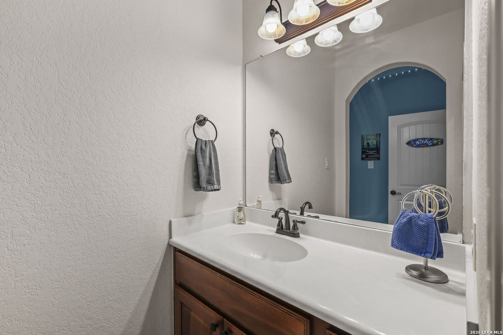 1011 Olivia View San Antonio TX 78260