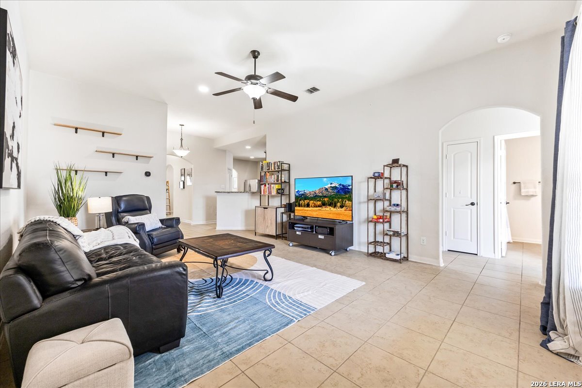 330 Callalily New Braunfels TX 78132