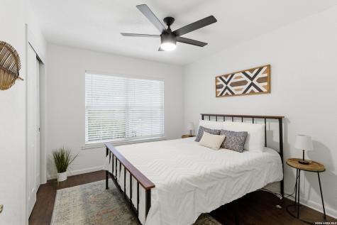 434 Pinewood Lane San Antonio TX 78216