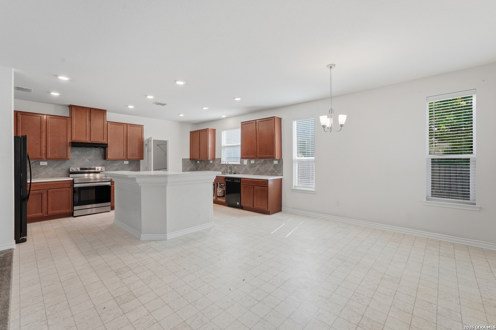 8275 Broussard San Antonio TX 78253