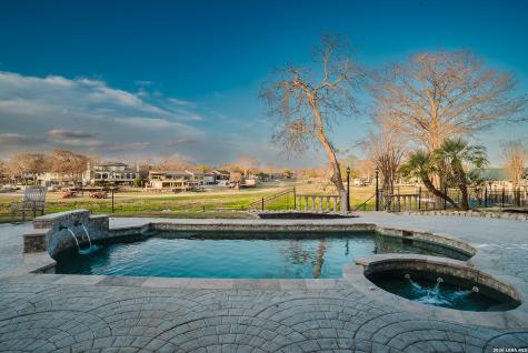 850 Lakeview Trail Mcqueeney TX 78123