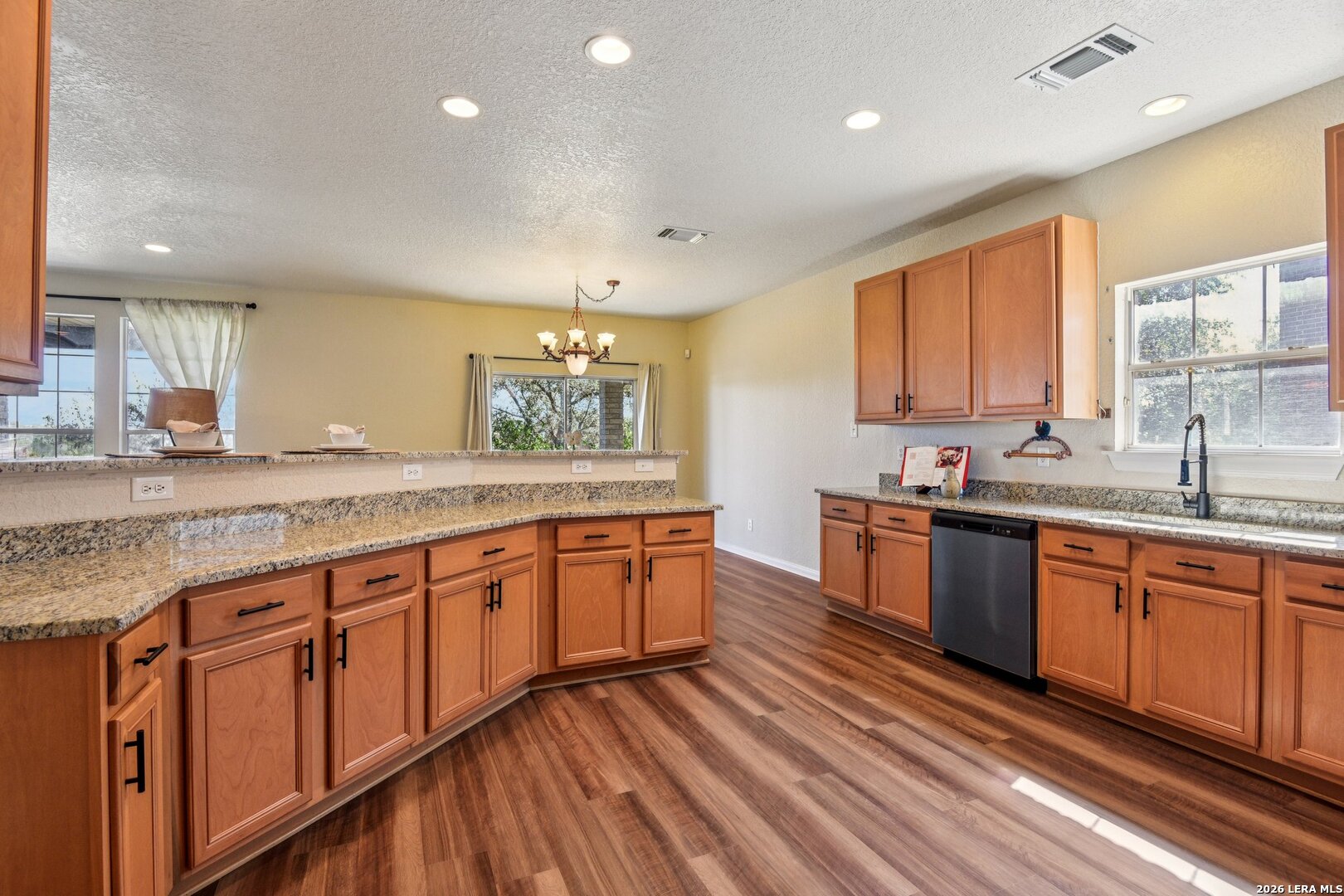 530 Mesa Loop San Antonio TX 78258