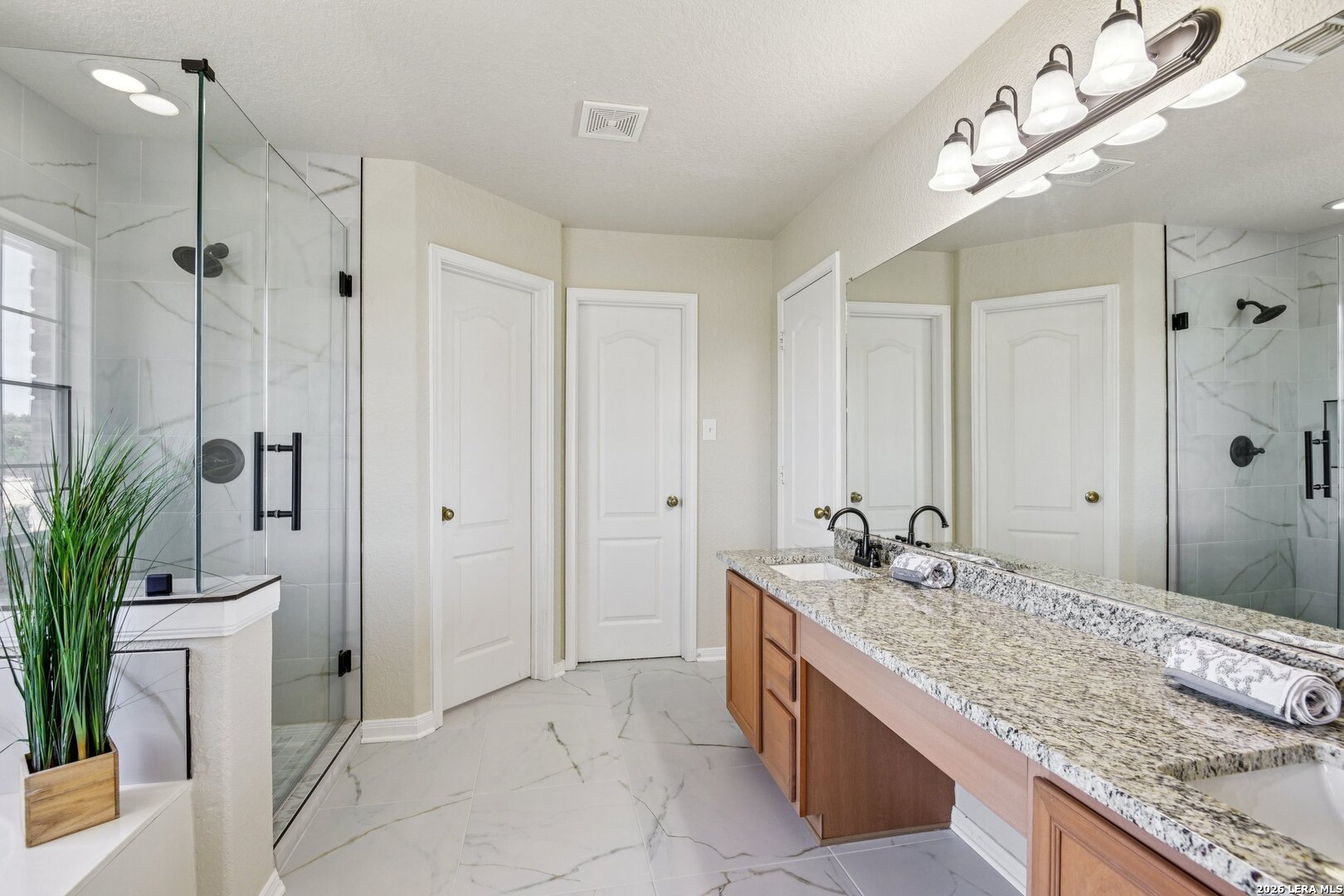 530 Mesa Loop San Antonio TX 78258