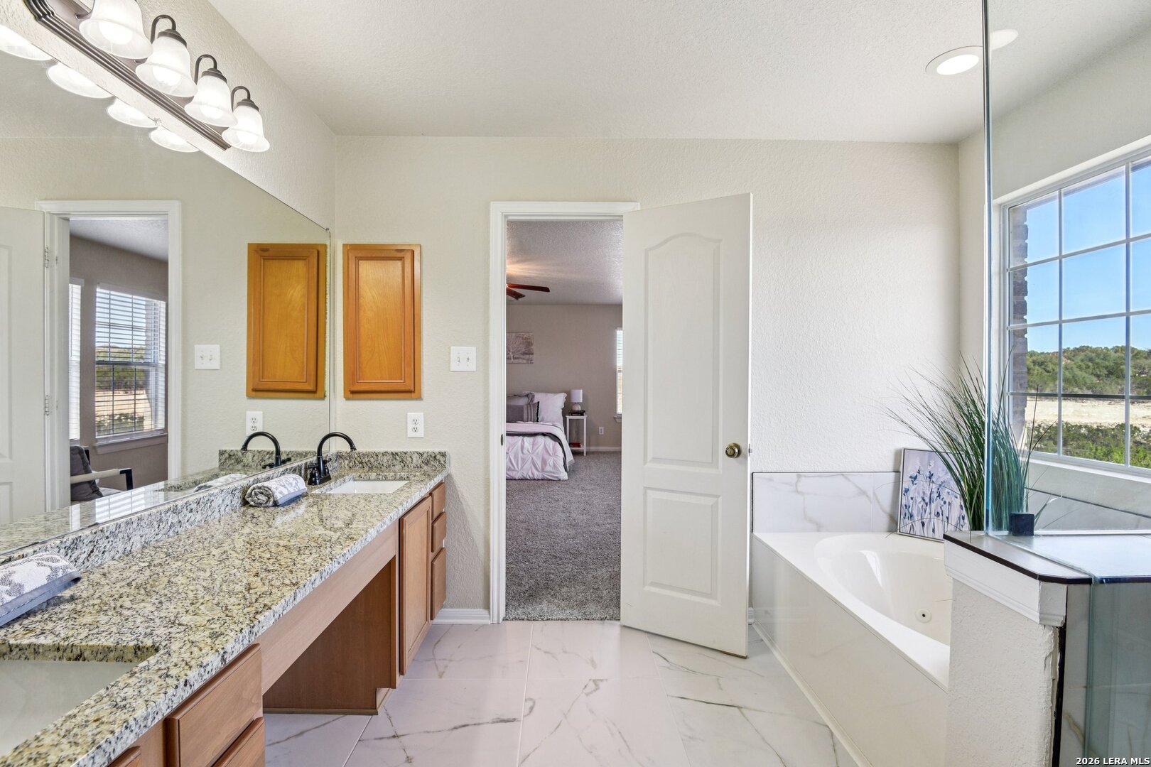 530 Mesa Loop San Antonio TX 78258