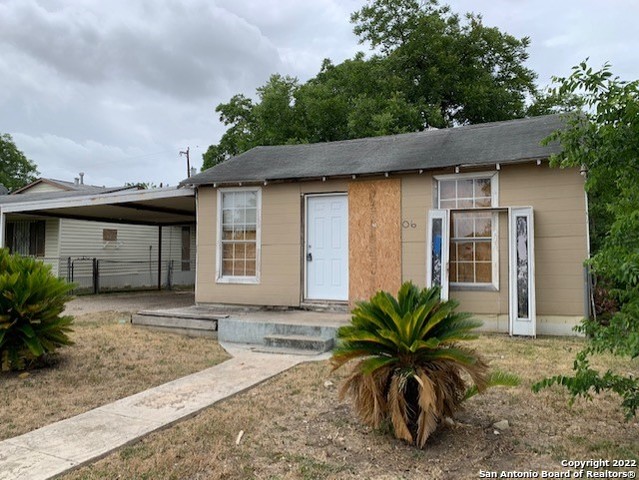 1306 Clower San Antonio TX 78201