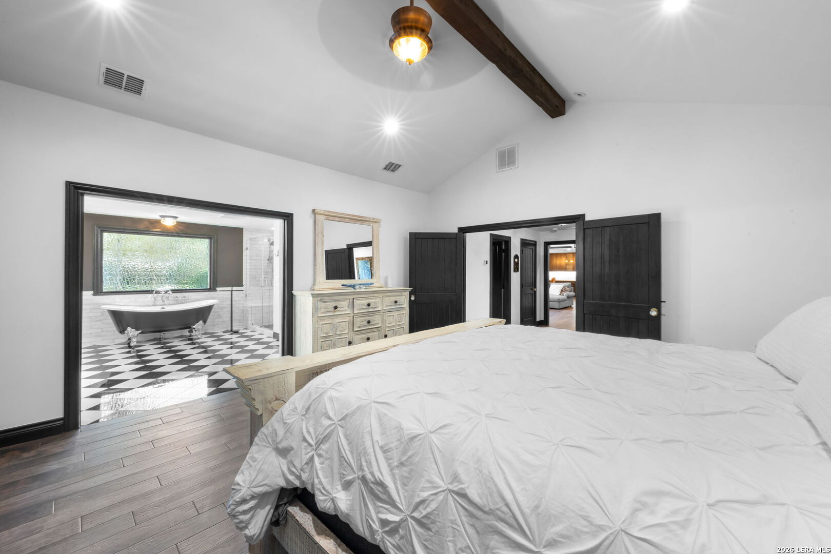 232 Meadowbrook Drive Hollywood Park TX 78232