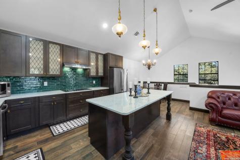 232 Meadowbrook Drive Hollywood Park TX 78232