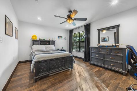 232 Meadowbrook Drive Hollywood Park TX 78232