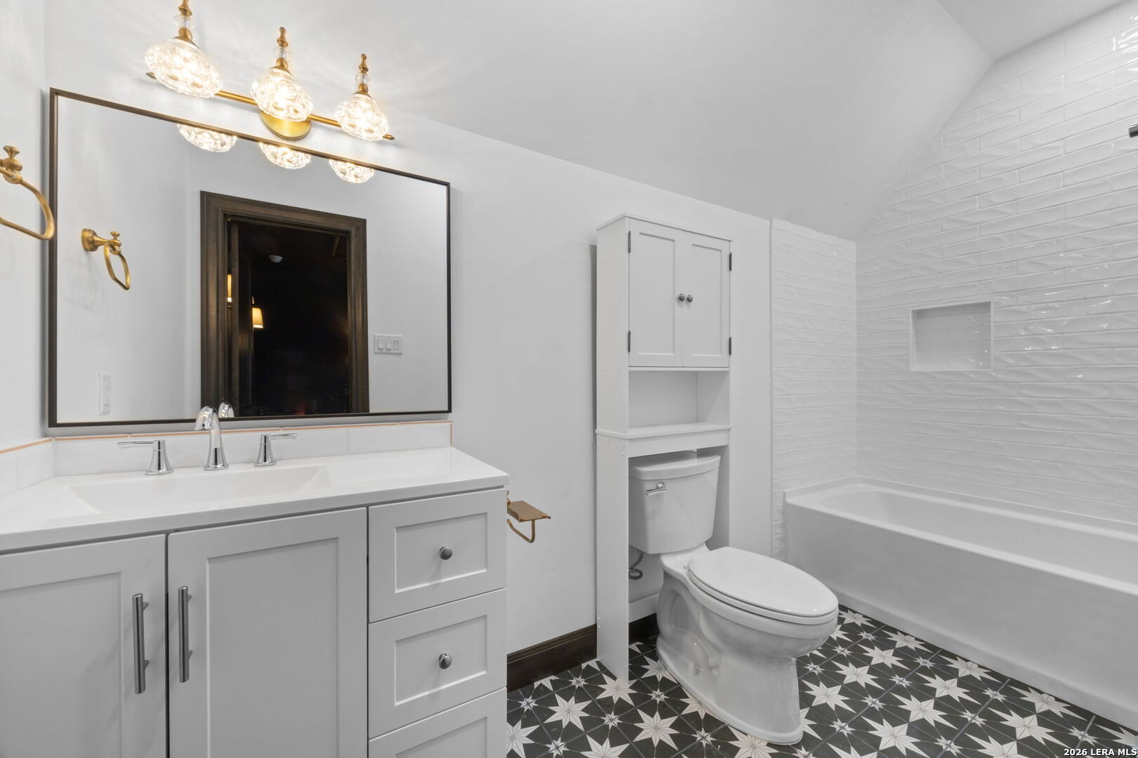 232 Meadowbrook Drive Hollywood Park TX 78232