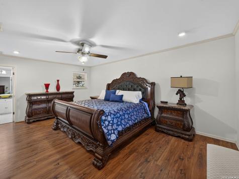 8803 Cattail Windcrest TX 78239