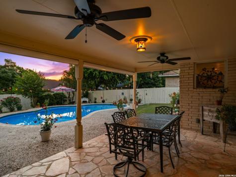 8803 Cattail Windcrest TX 78239