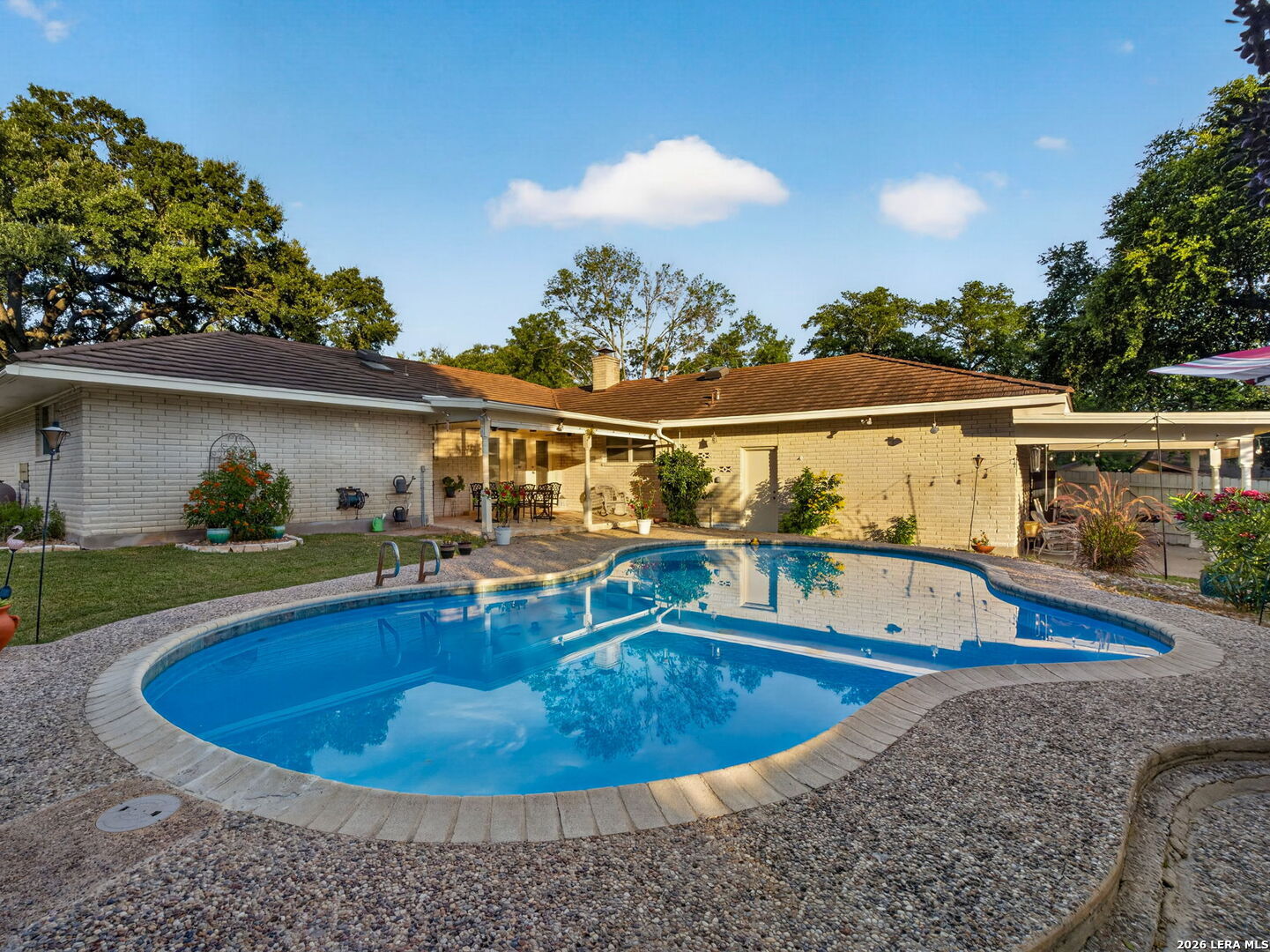 8803 Cattail Windcrest TX 78239