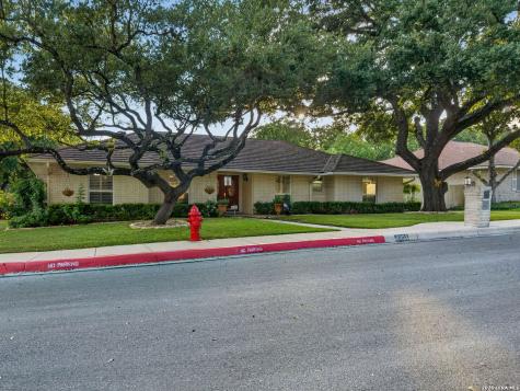 8803 Cattail Windcrest TX 78239