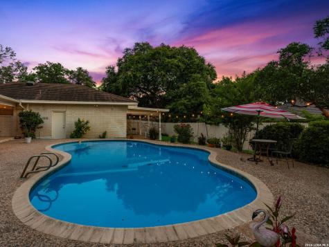 8803 Cattail Windcrest TX 78239