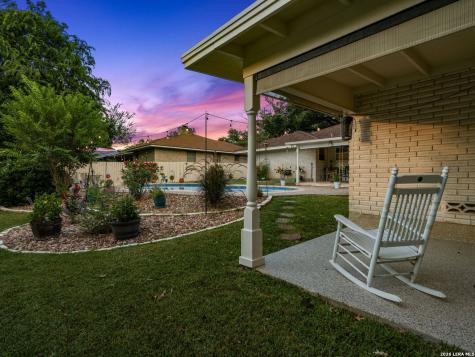 8803 Cattail Windcrest TX 78239