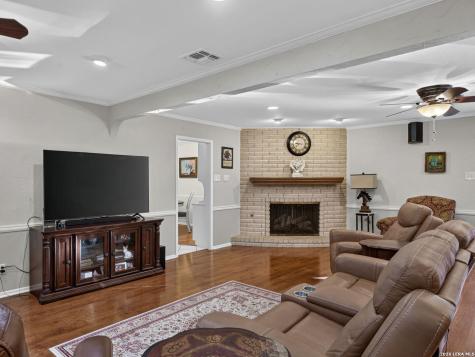 8803 Cattail Windcrest TX 78239