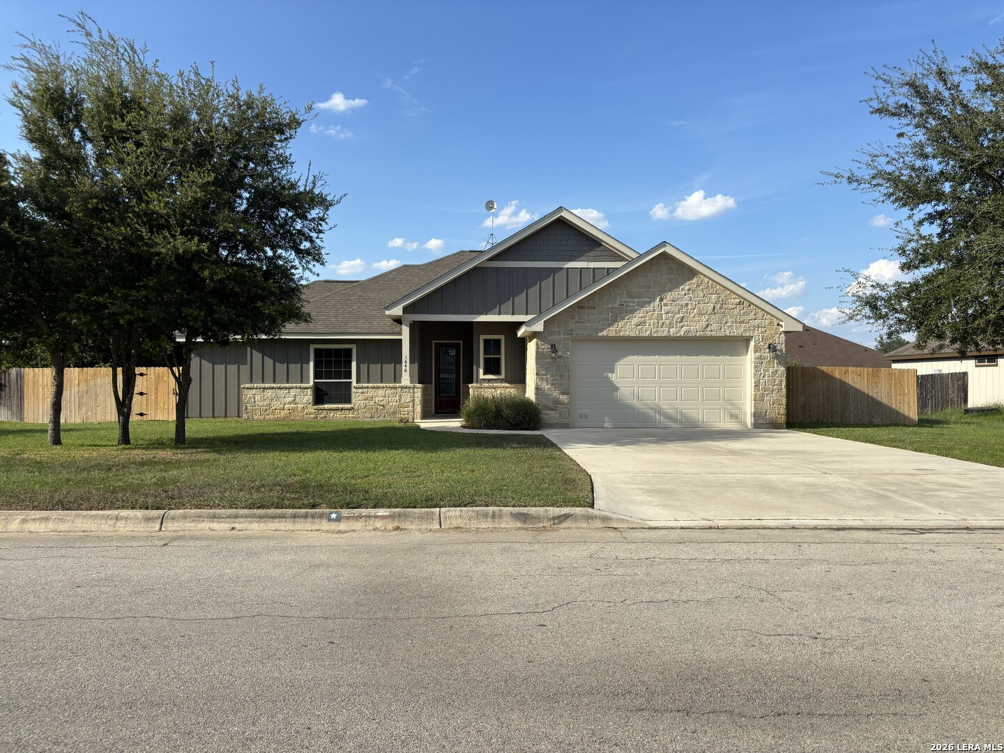 1646 Stone Haven Pleasanton TX 78064