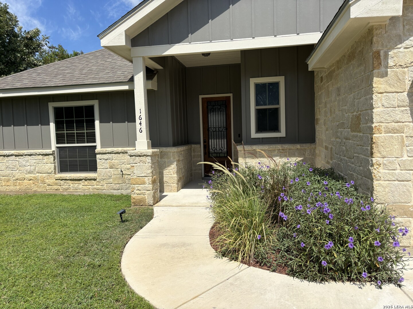 1646 Stone Haven Pleasanton TX 78064