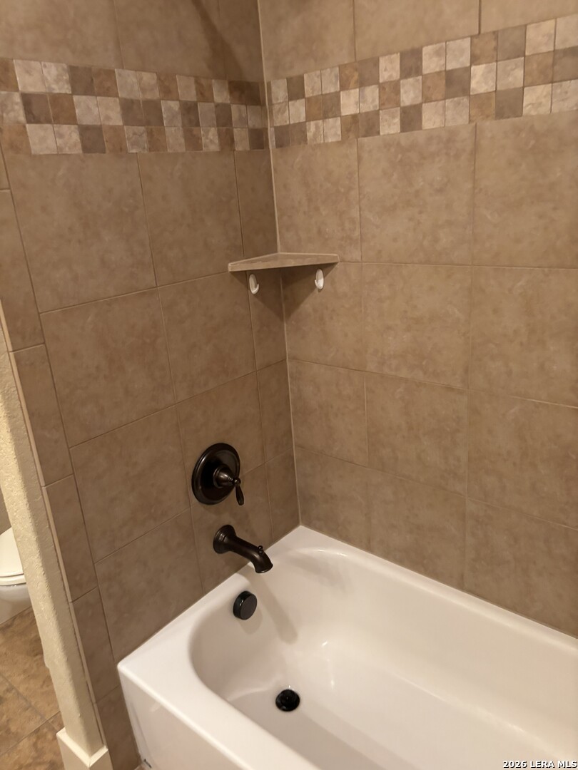 1646 Stone Haven Pleasanton TX 78064