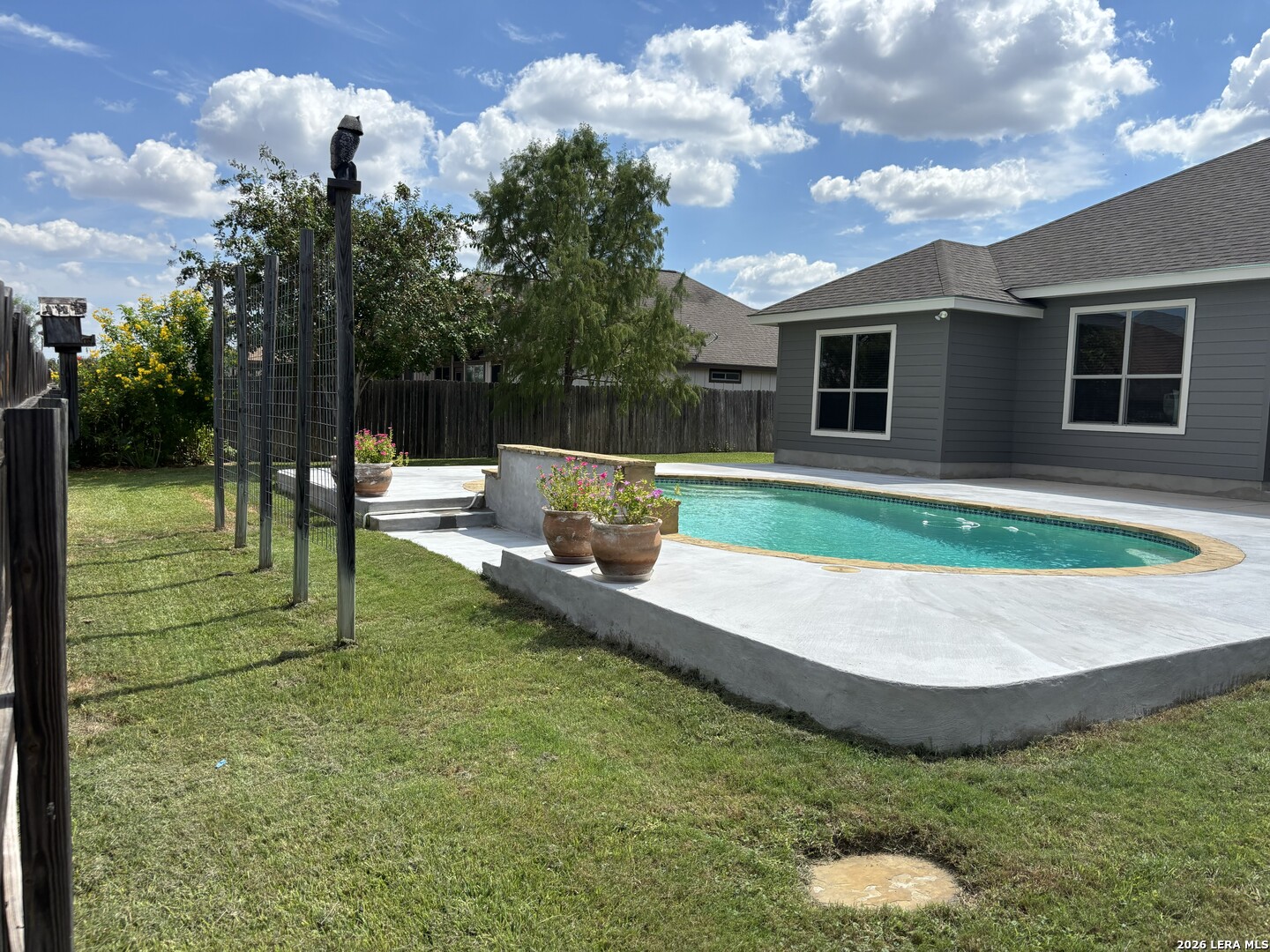 1646 Stone Haven Pleasanton TX 78064