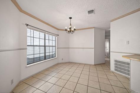 3916 Chimney Springs San Antonio TX 78247
