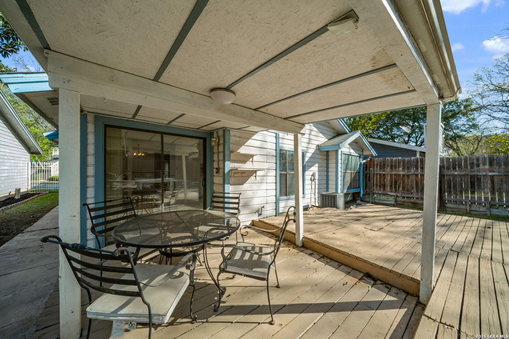 3916 Chimney Springs San Antonio TX 78247