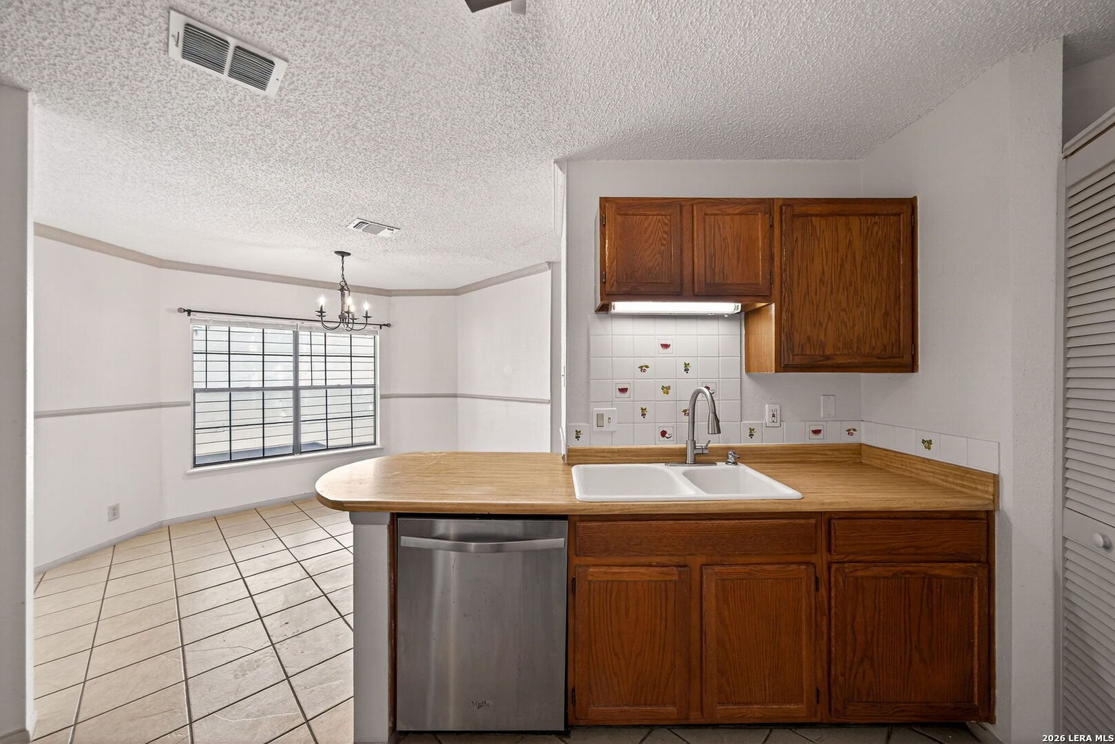 3916 Chimney Springs San Antonio TX 78247