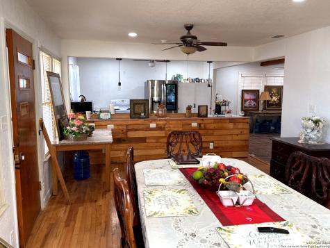 713 Boone Street Uvalde TX 78801