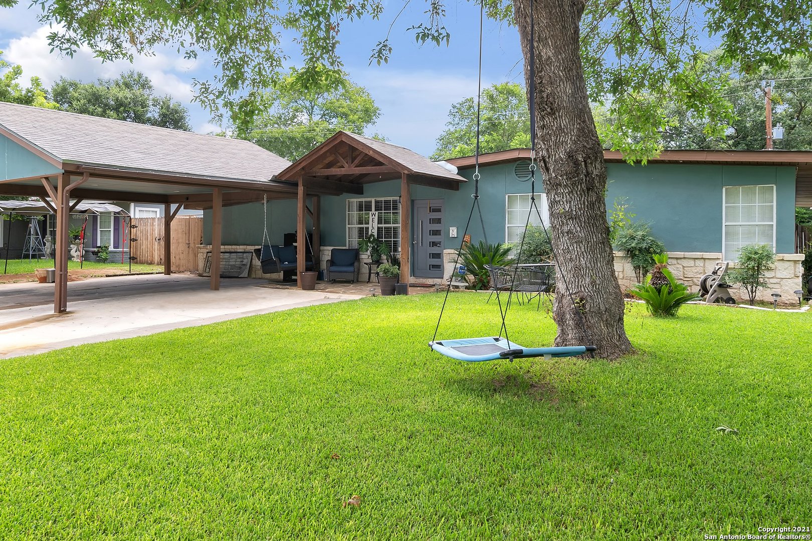 215 Brettonwood Drive San Antonio TX 78218