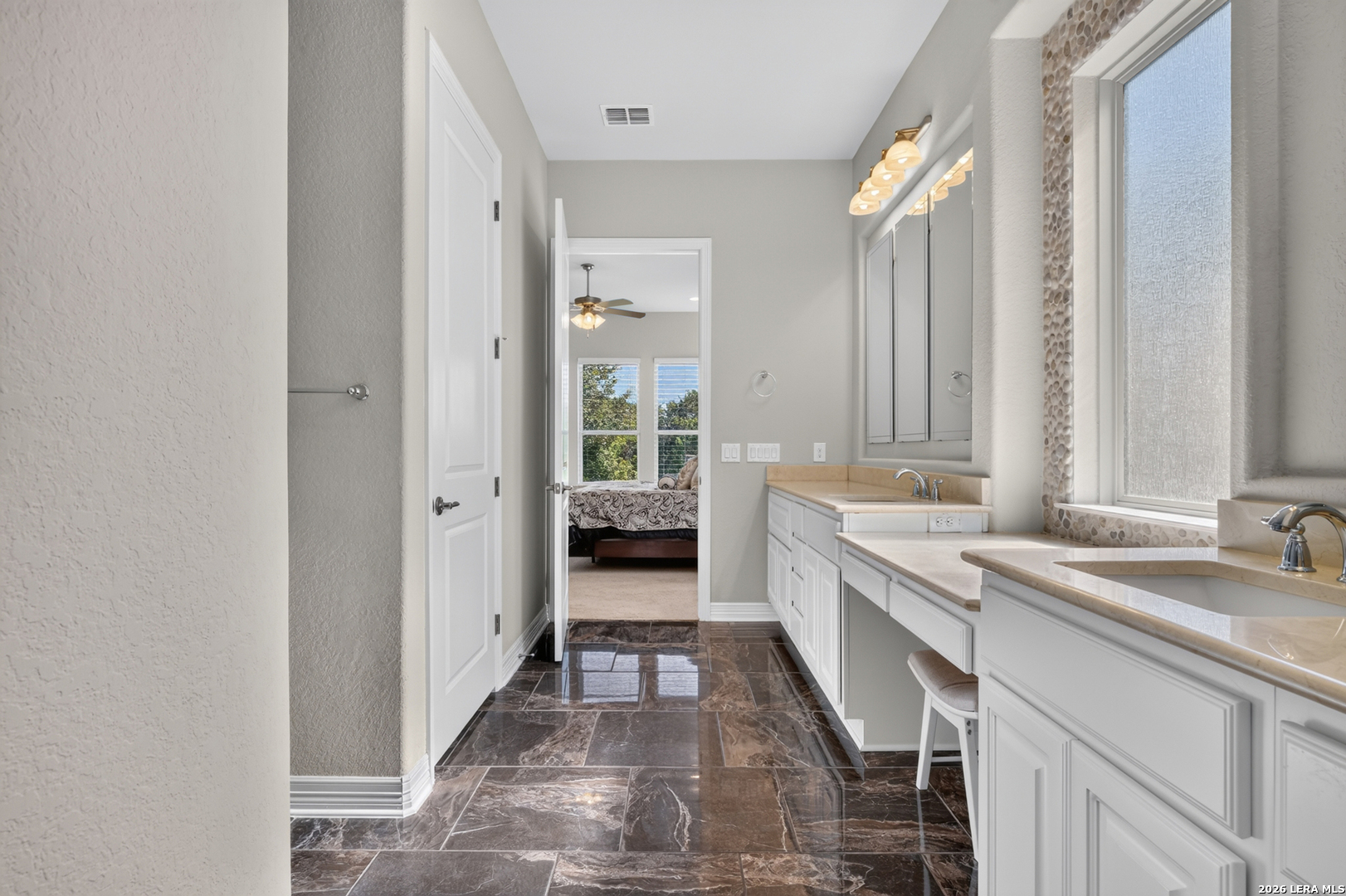 22938 Canasta San Antonio TX 78261