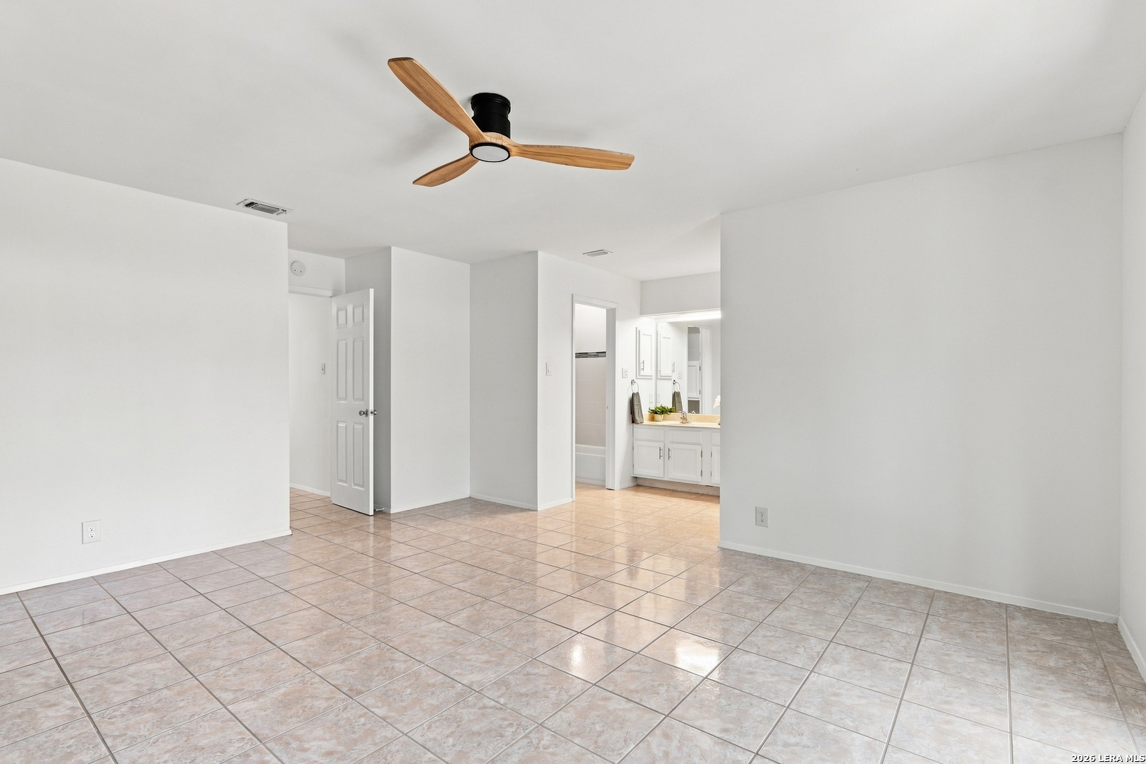 8434 Timber Crest Street San Antonio TX 78250