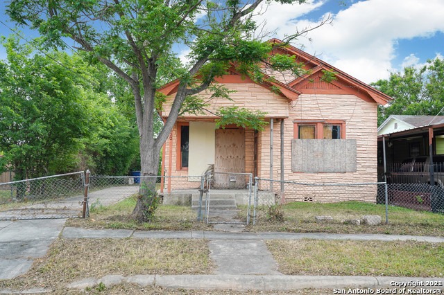 1022 E Crockett Street San Antonio TX 78202