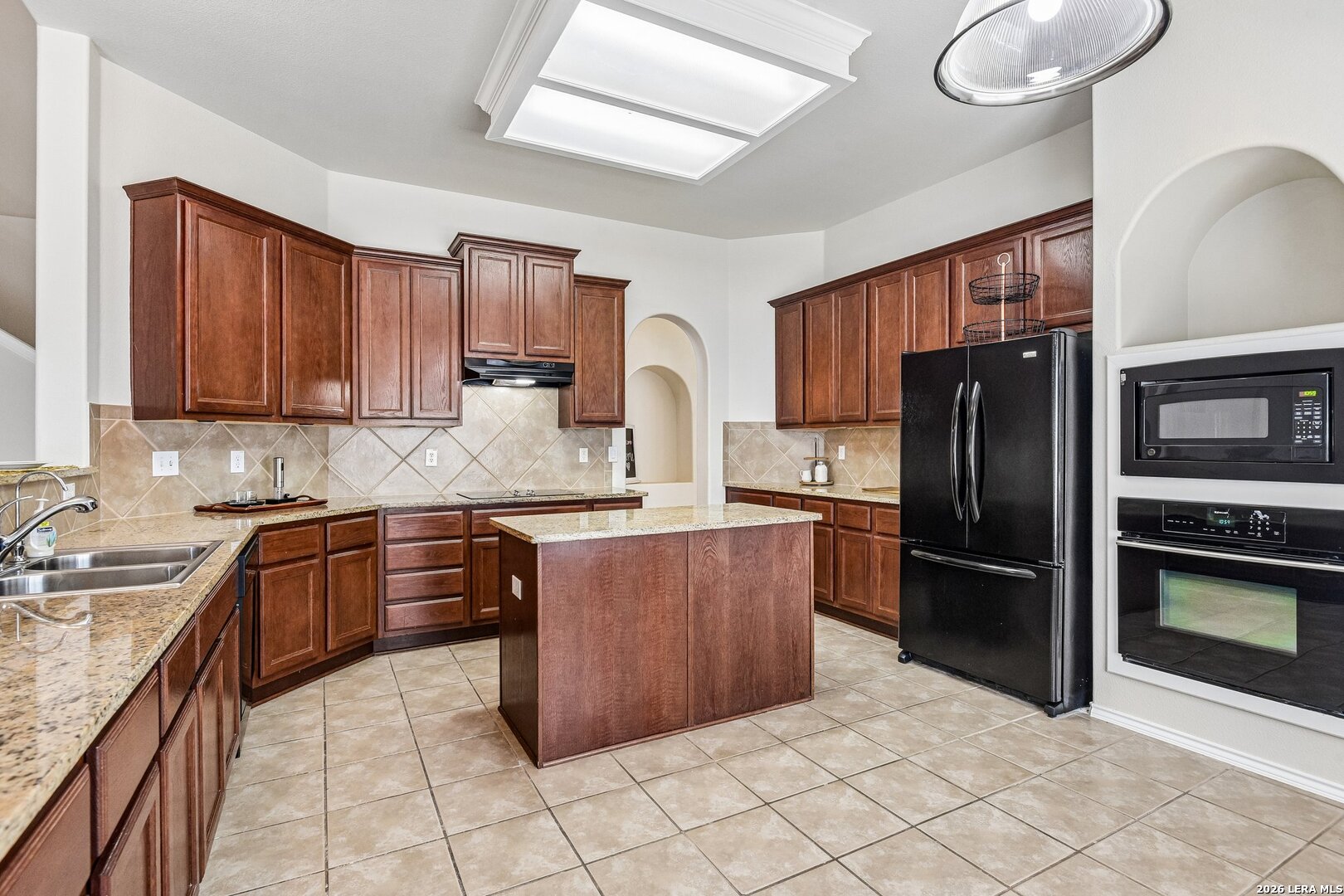 24806 Cloudy Creek San Antonio TX 78255