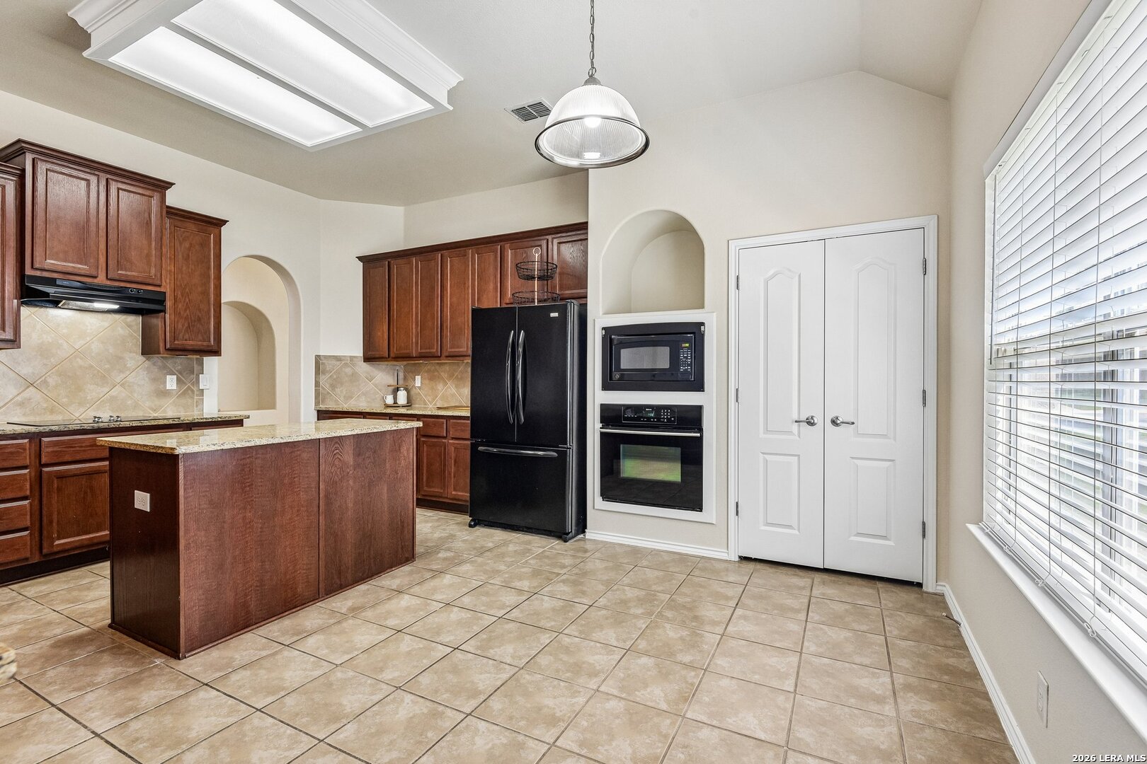 24806 Cloudy Creek San Antonio TX 78255