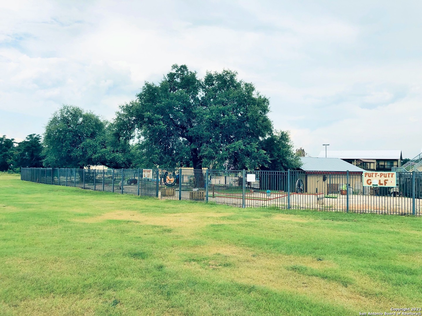 21N Whartons Dock Road Bandera TX 78003