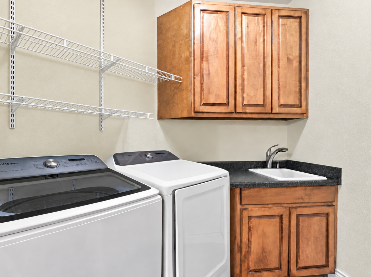 722 Silent Hollow San Antonio TX 78260