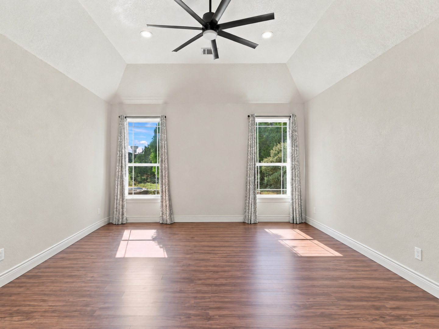 722 Silent Hollow San Antonio TX 78260