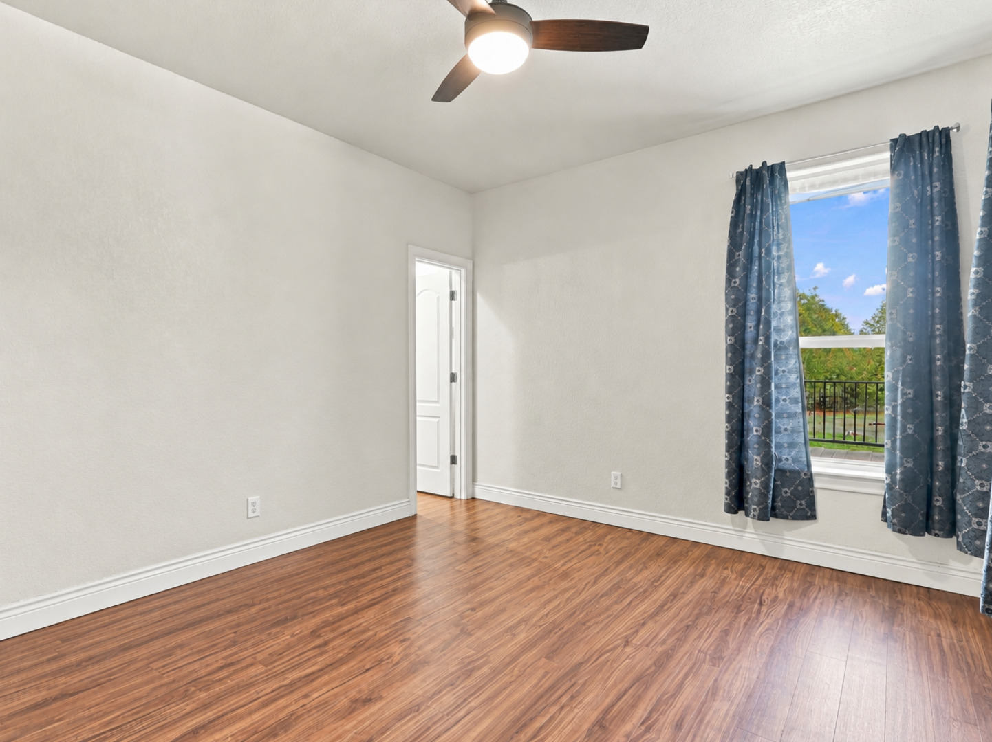 722 Silent Hollow San Antonio TX 78260