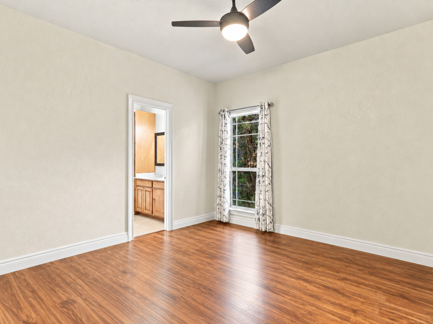 722 Silent Hollow San Antonio TX 78260