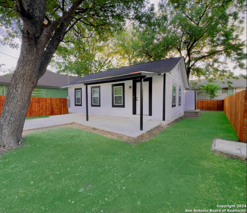 2323 N Elmendorf Street San Antonio TX 78201