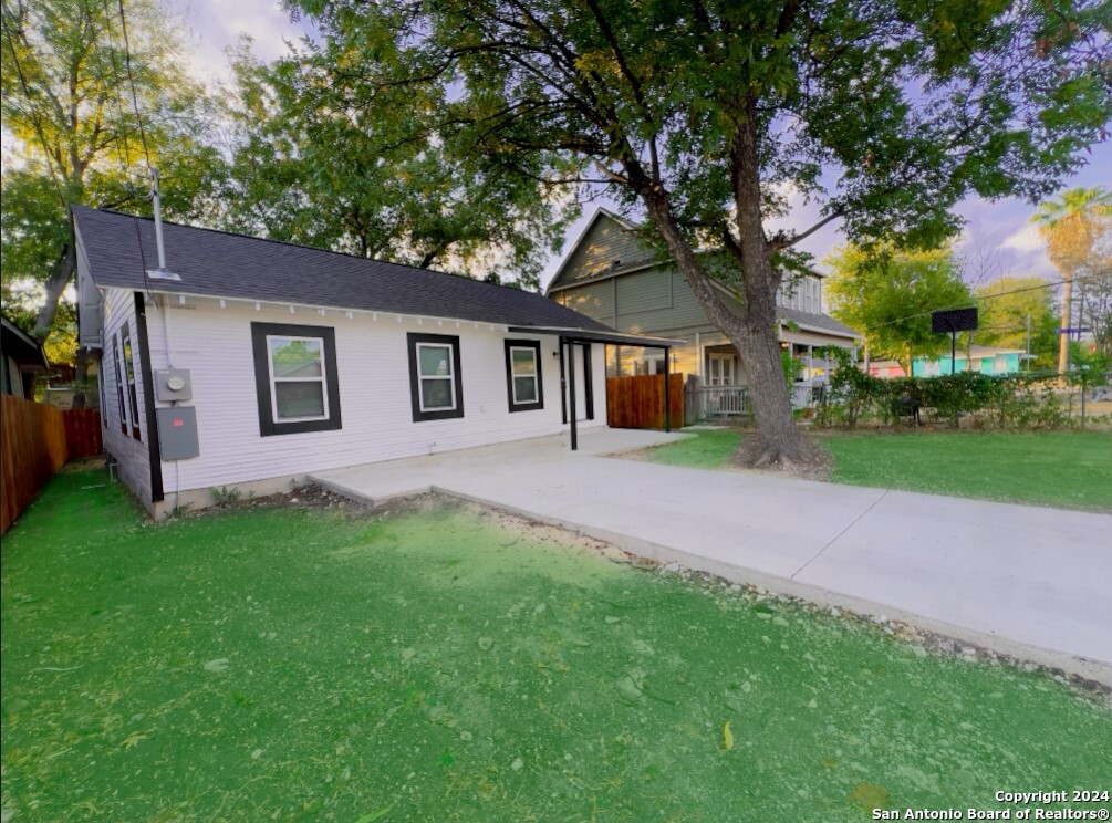 2323 N Elmendorf Street San Antonio TX 78201