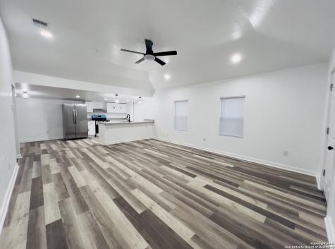 2323 N Elmendorf Street San Antonio TX 78201
