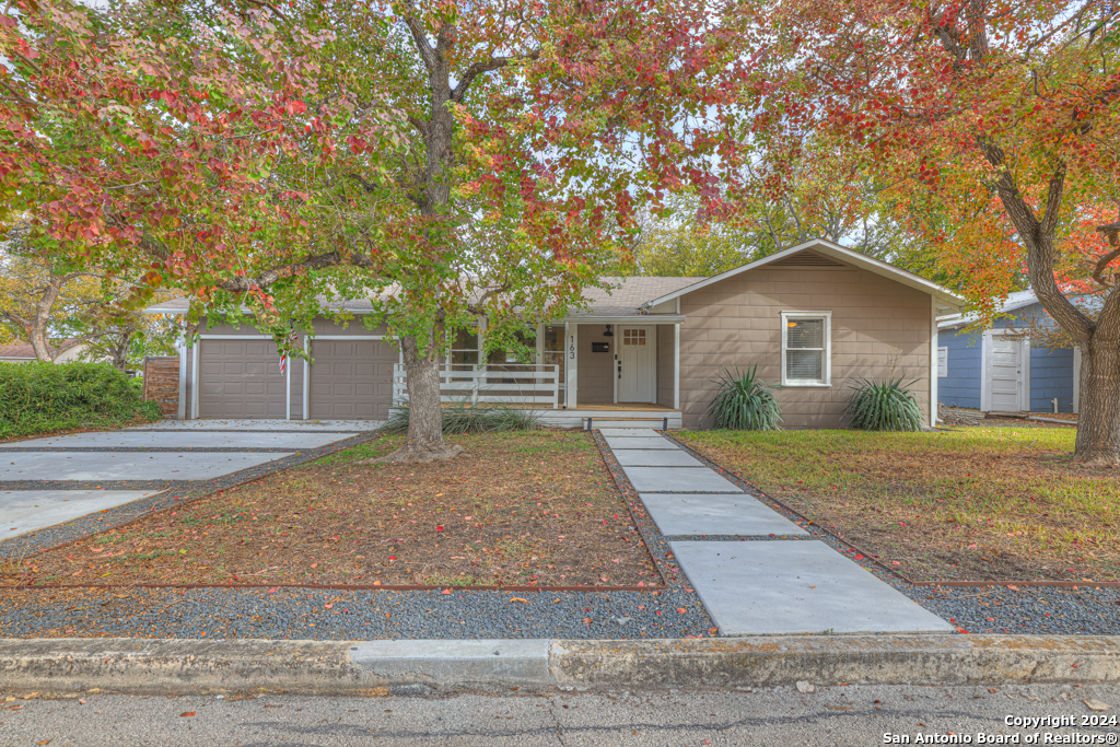 163 S Mesquite Avenue New Braunfels TX 78130