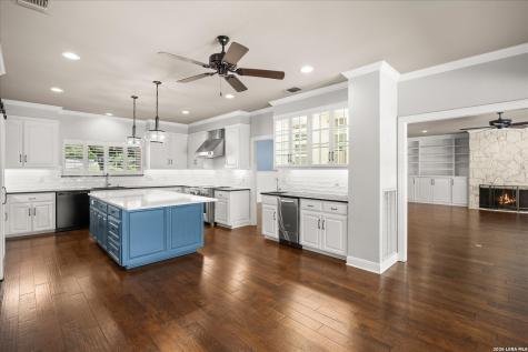 7615 Sweetwind Circle Fair Oaks Ranch TX 78015