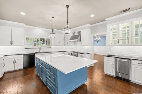 7615 Sweetwind Circle Fair Oaks Ranch TX 78015
