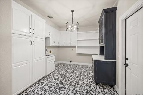 7615 Sweetwind Circle Fair Oaks Ranch TX 78015