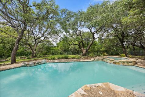 7615 Sweetwind Circle Fair Oaks Ranch TX 78015