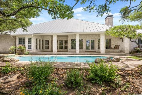 7615 Sweetwind Circle Fair Oaks Ranch TX 78015