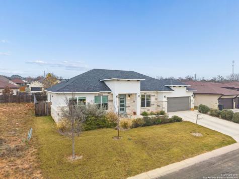 108 Parlin Lane Fredericksburg TX 78624