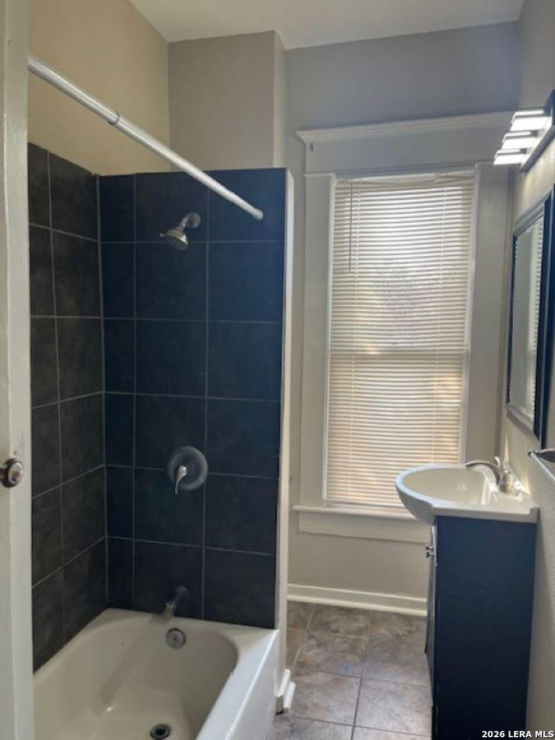 302 Chicago San Antonio TX 78210